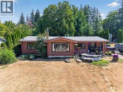 1260 16 Street NE Salmon Arm, BC V1E 2V1