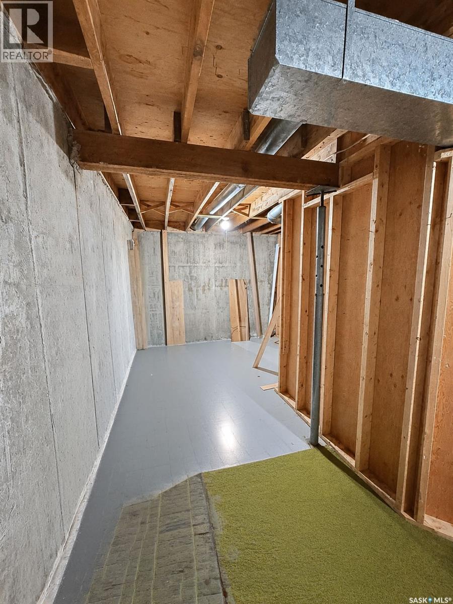 984 Bradshaw Place, Prince Albert, SK - Indoor Photo Showing Basement
