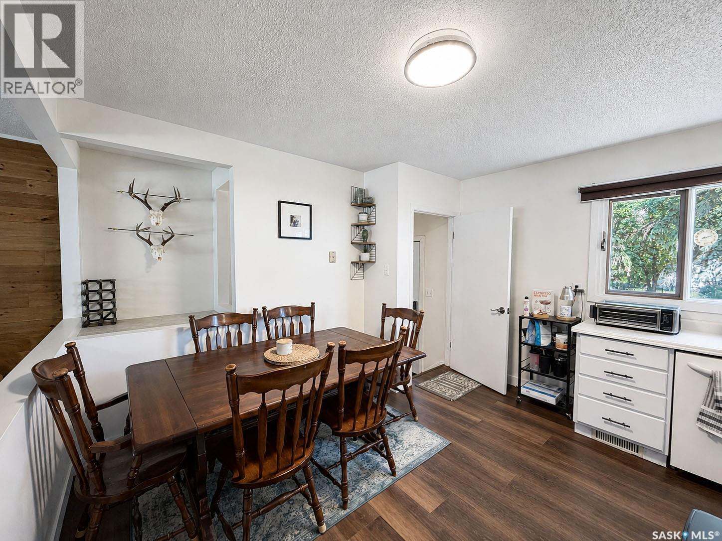 984 Bradshaw Place, Prince Albert, SK - Indoor Photo Showing Dining Room