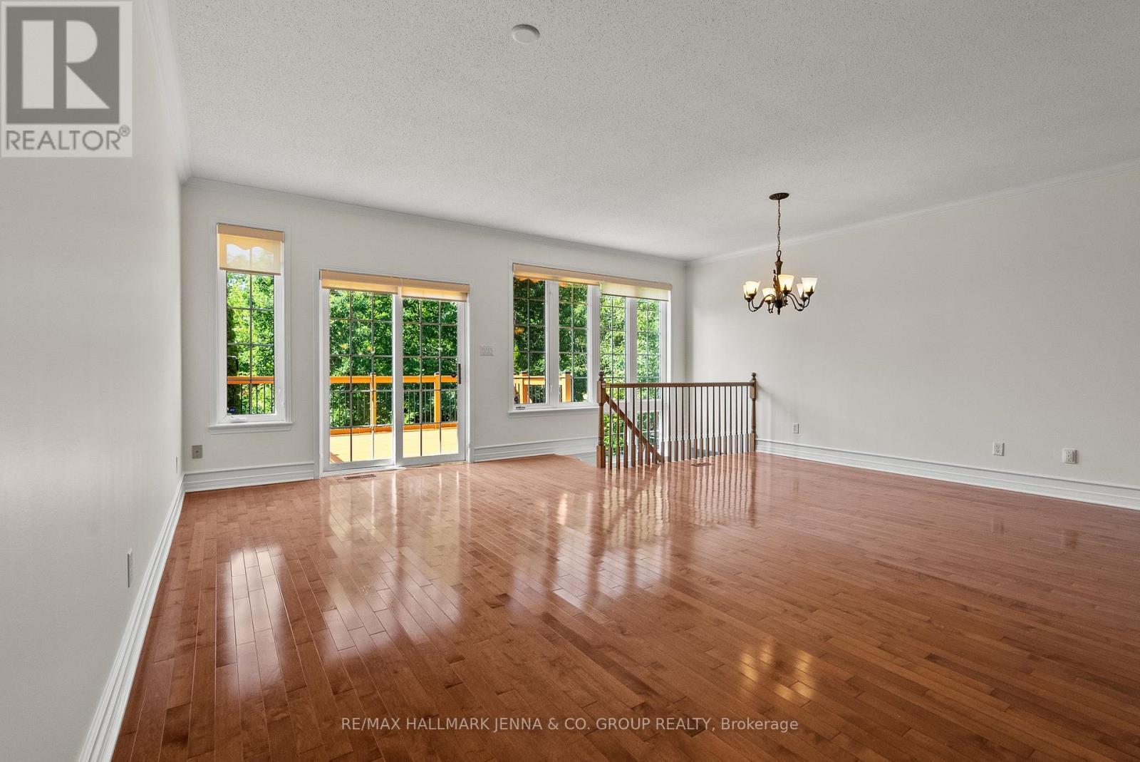 110 Heathercrest Private, Ottawa, ON - Indoor Photo Showing Other Room