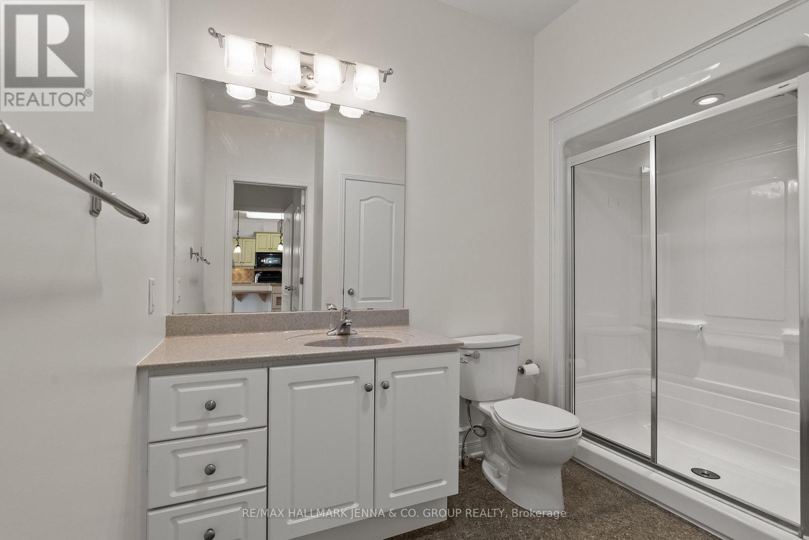 110 Heathercrest Private, Ottawa, ON - Indoor Photo Showing Bathroom