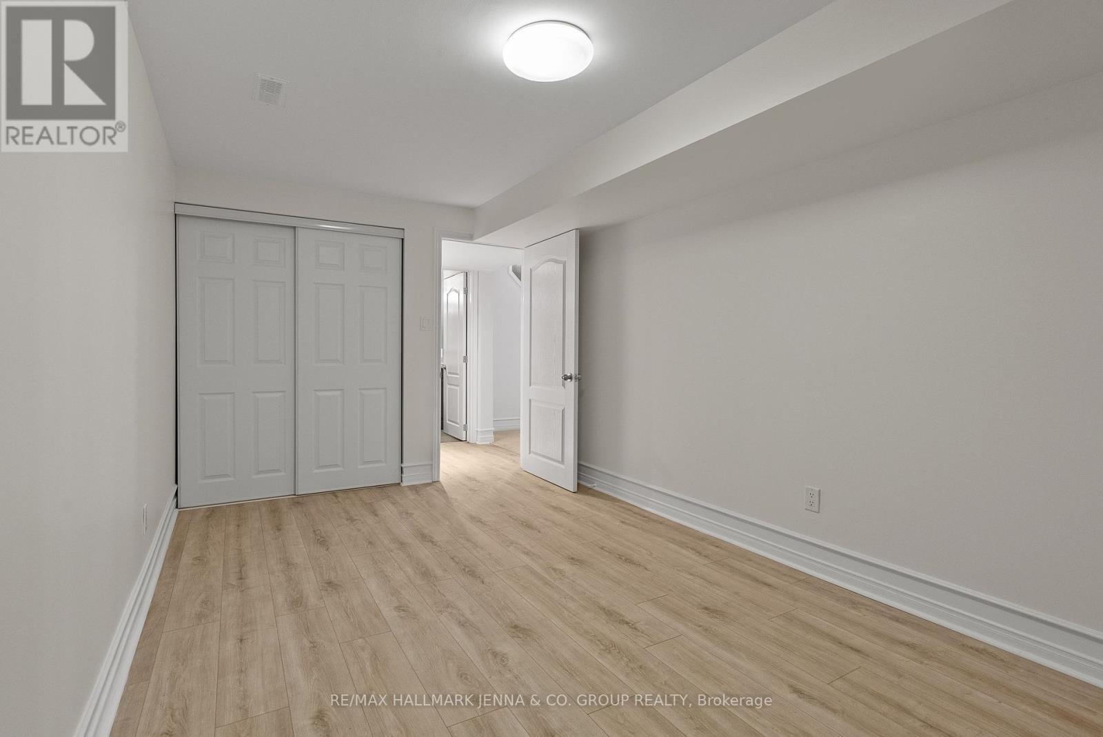 110 Heathercrest Private, Ottawa, ON - Indoor Photo Showing Other Room