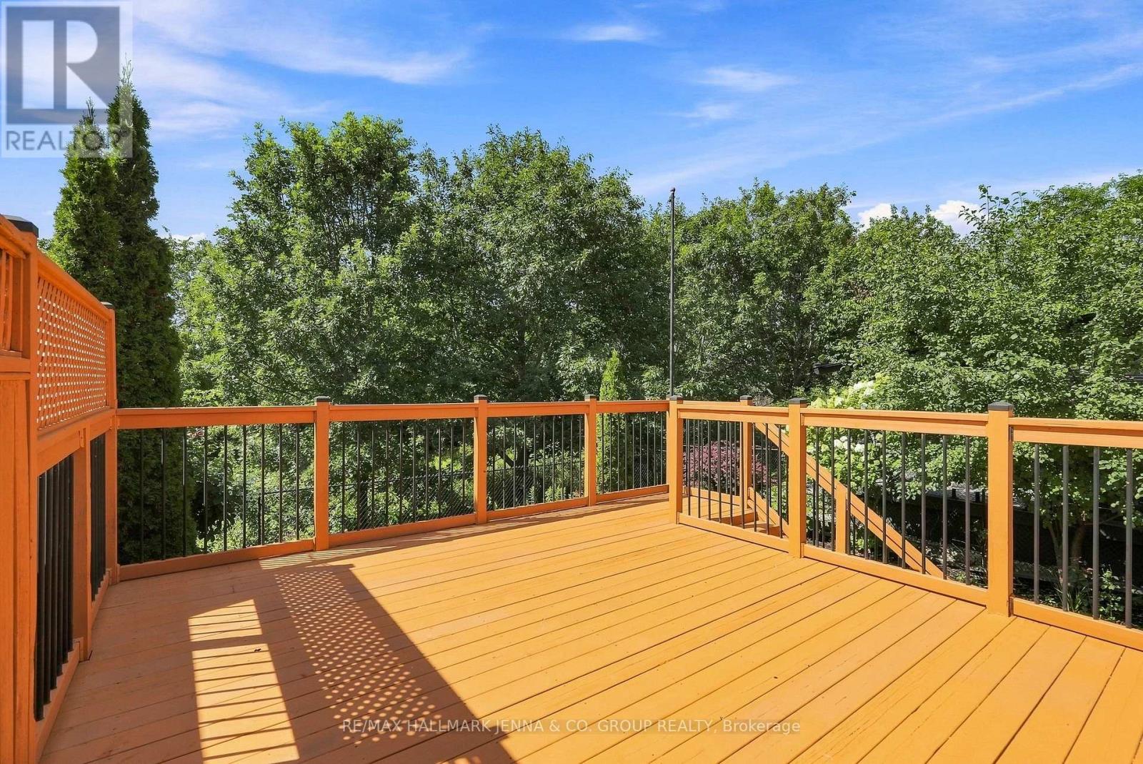 110 Heathercrest Private, Ottawa, ON - Outdoor With Exterior