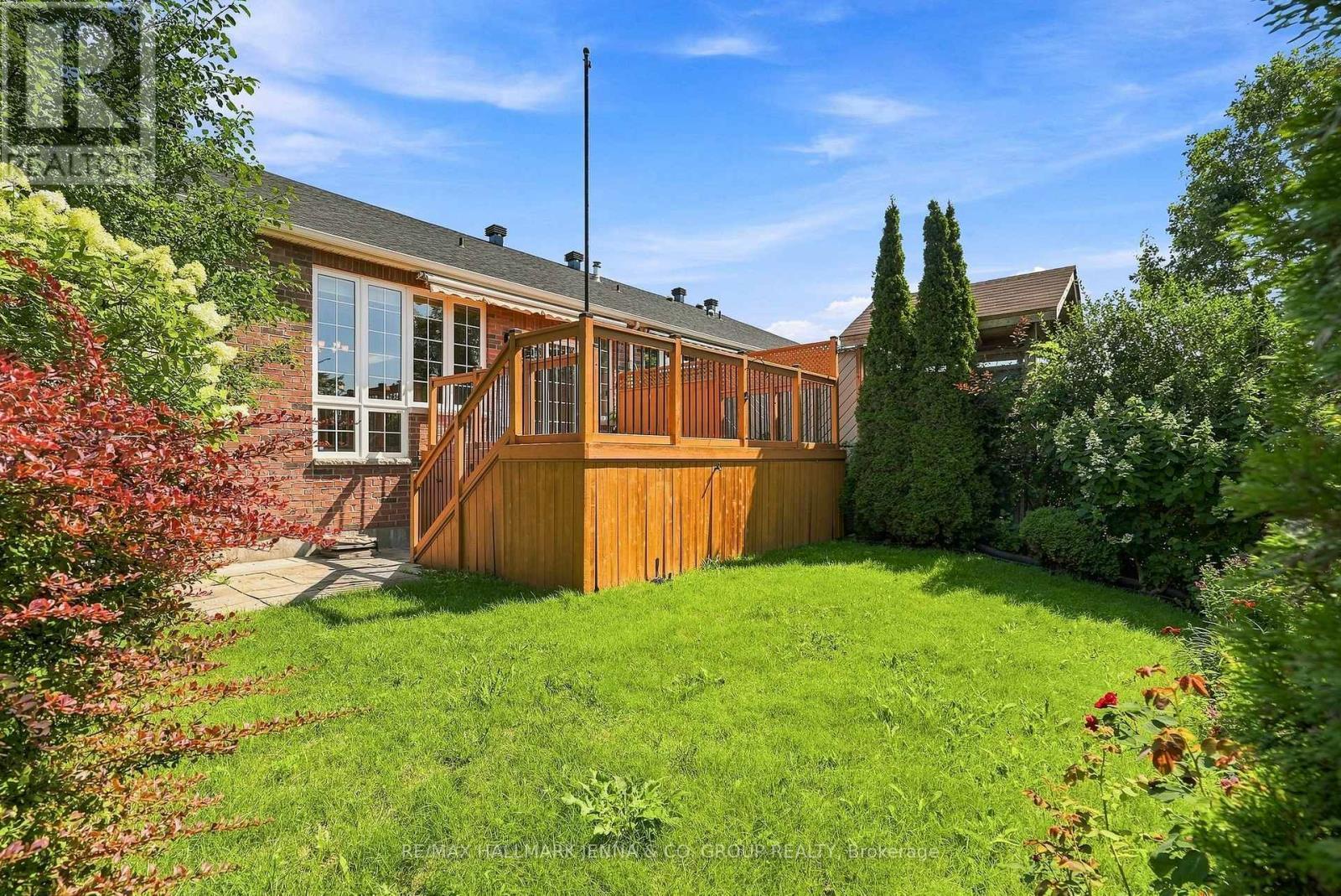 110 Heathercrest Private, Ottawa, ON - Outdoor