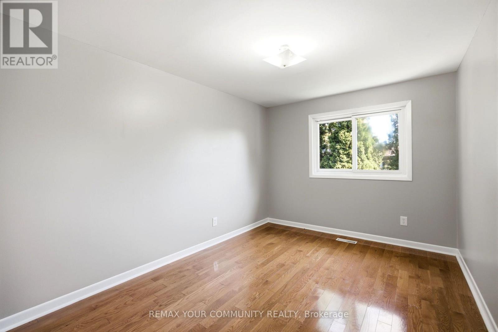 32 - 80 Dundalk Drive, Toronto, ON - Indoor Photo Showing Other Room