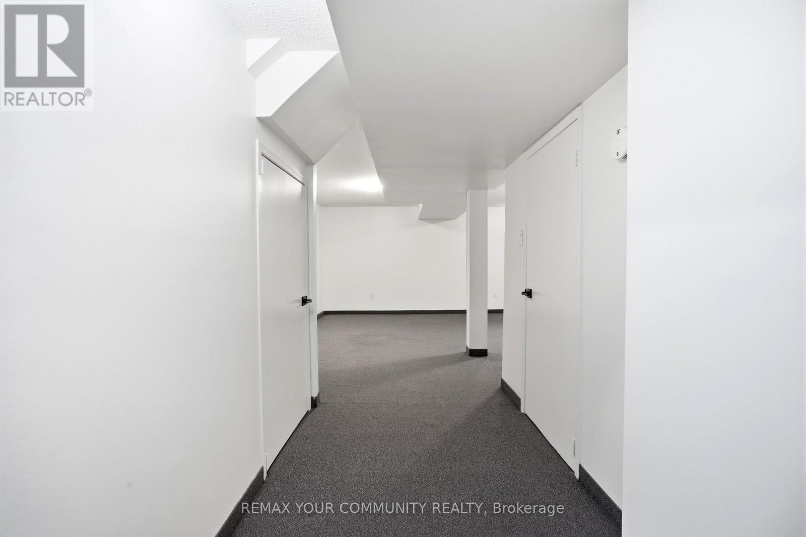 32 - 80 Dundalk Drive, Toronto, ON - Indoor Photo Showing Other Room