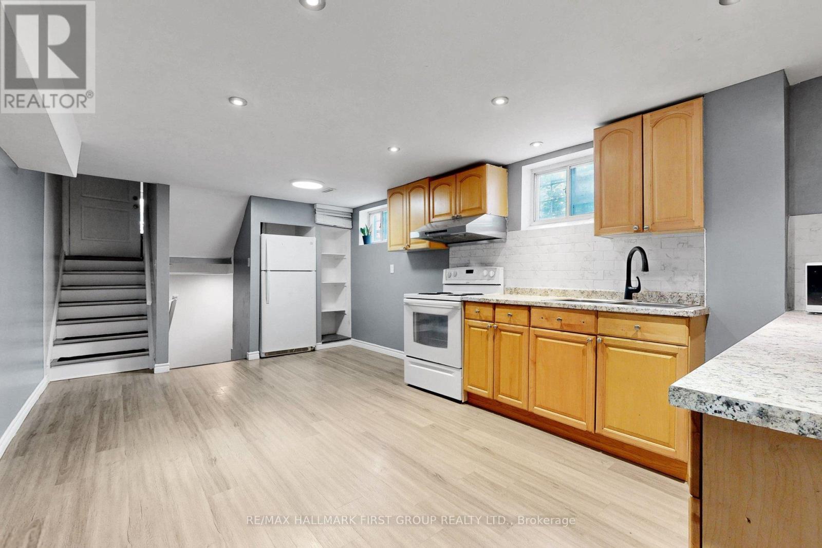 Basement - 33 Robbinstone Drive, Toronto, ON - Indoor Photo Showing Kitchen