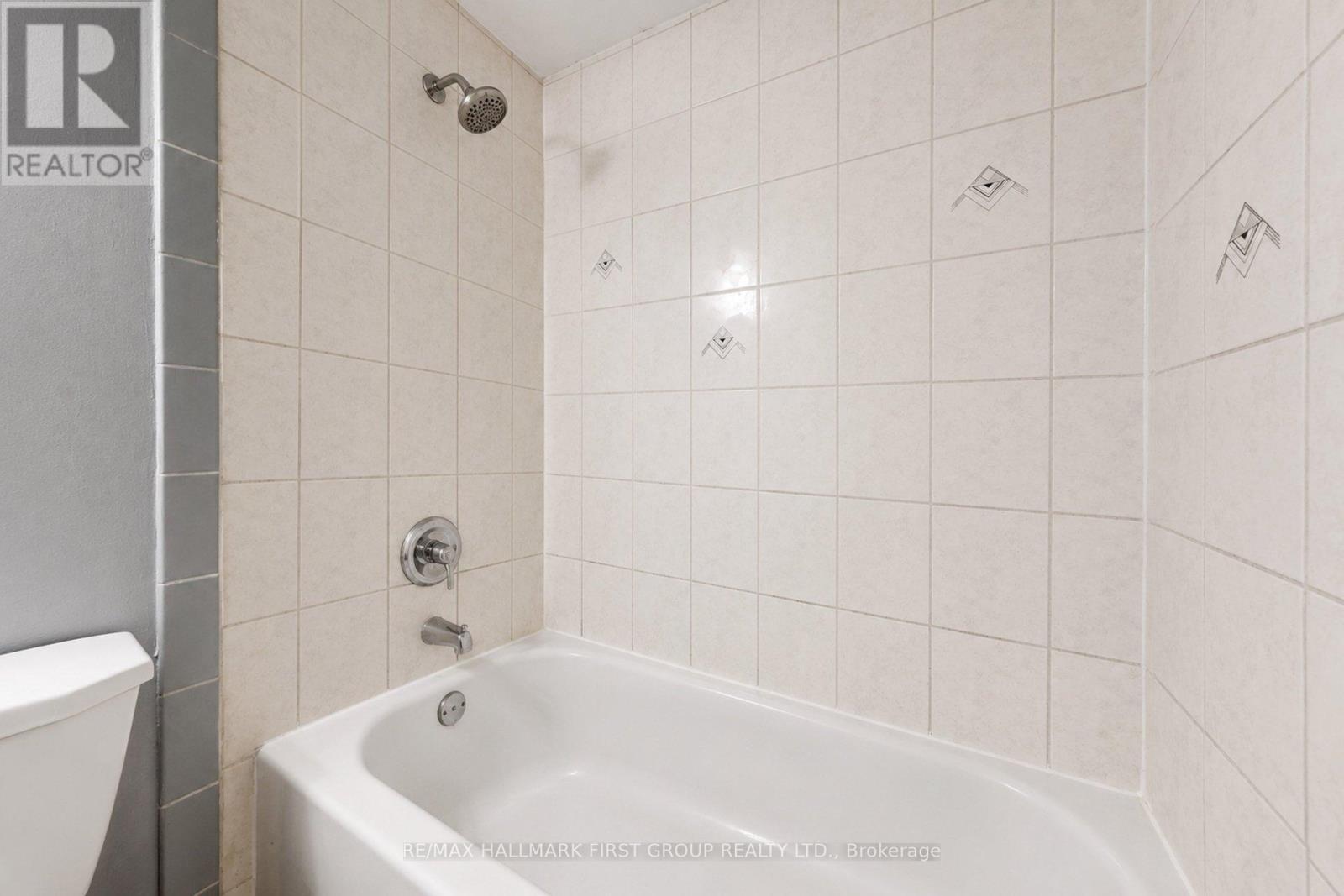 Basement - 33 Robbinstone Drive, Toronto, ON - Indoor Photo Showing Bathroom