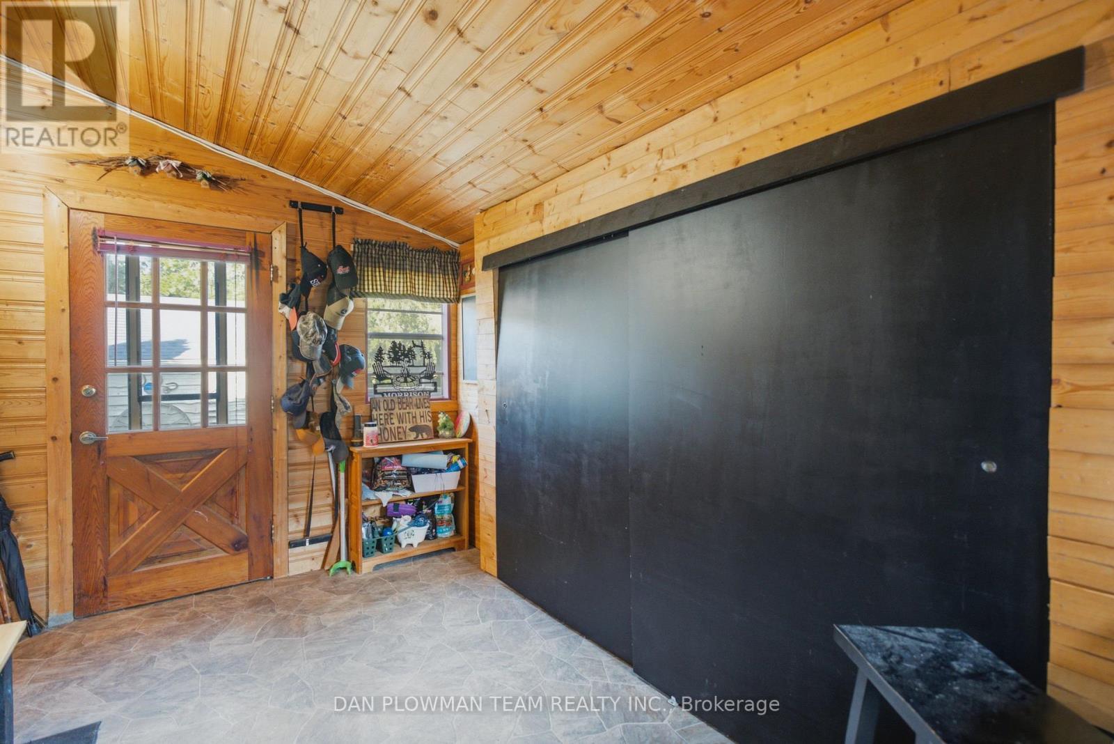 9 Valley Road, Cavan Monaghan, ON - Indoor Photo Showing Other Room