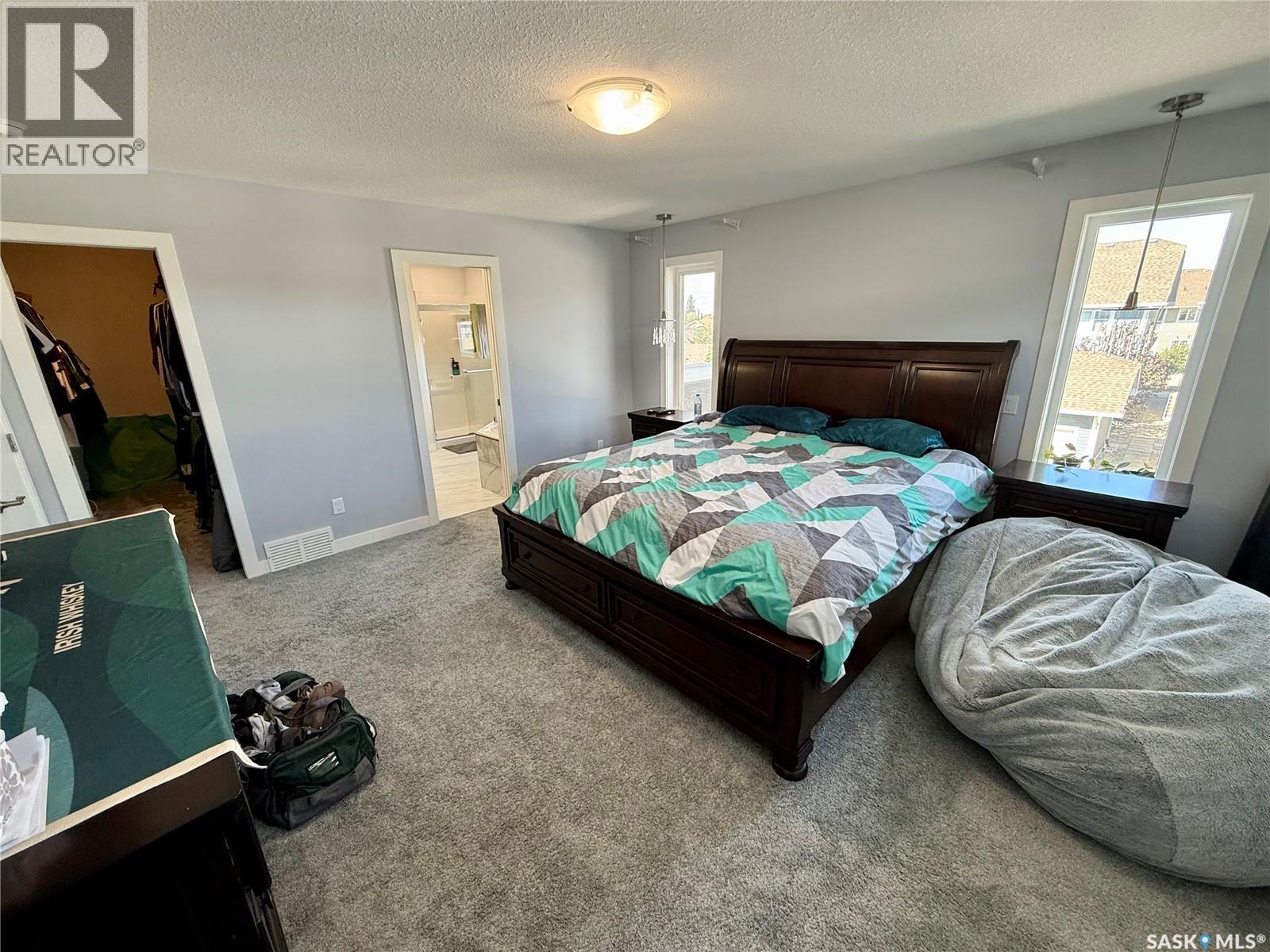 4142 A/B Green Olive Way E, Regina, SK