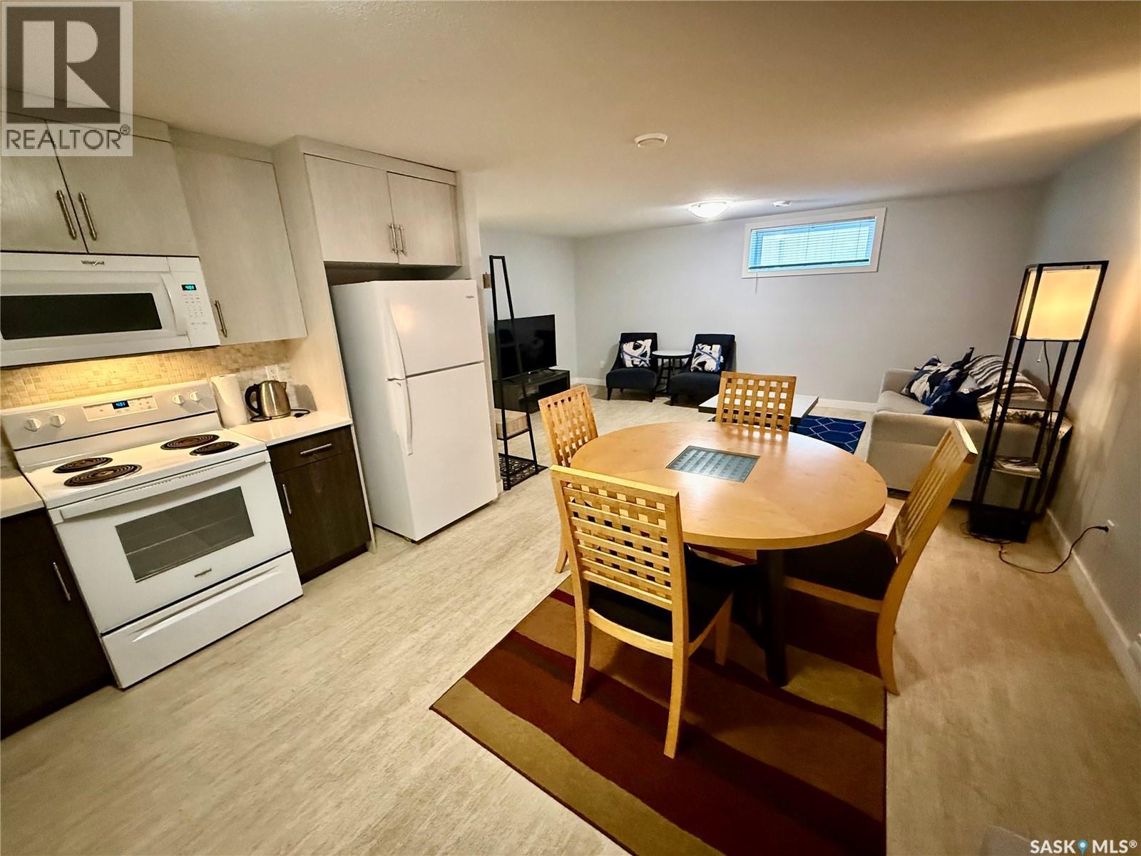 4142 A/B Green Olive Way E, Regina, SK