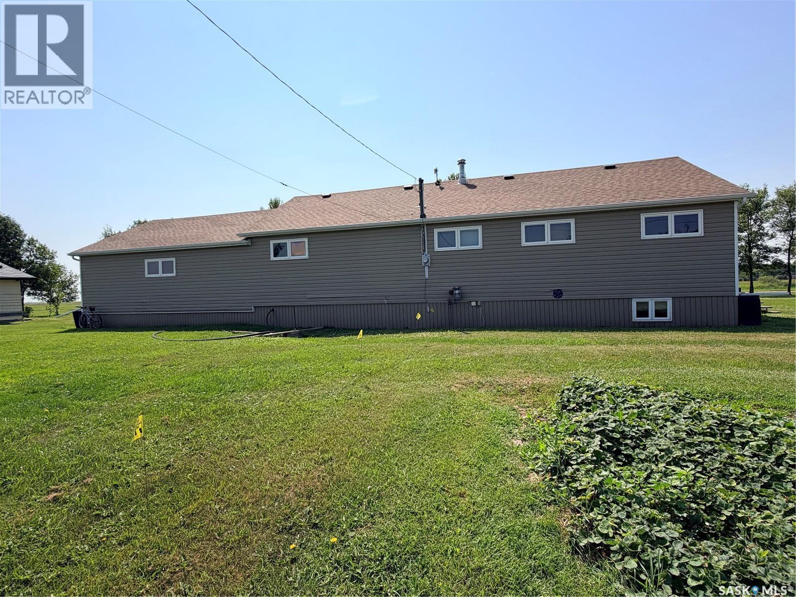 252 Railway Avenue, Forget, SK - Outdoor With Exterior