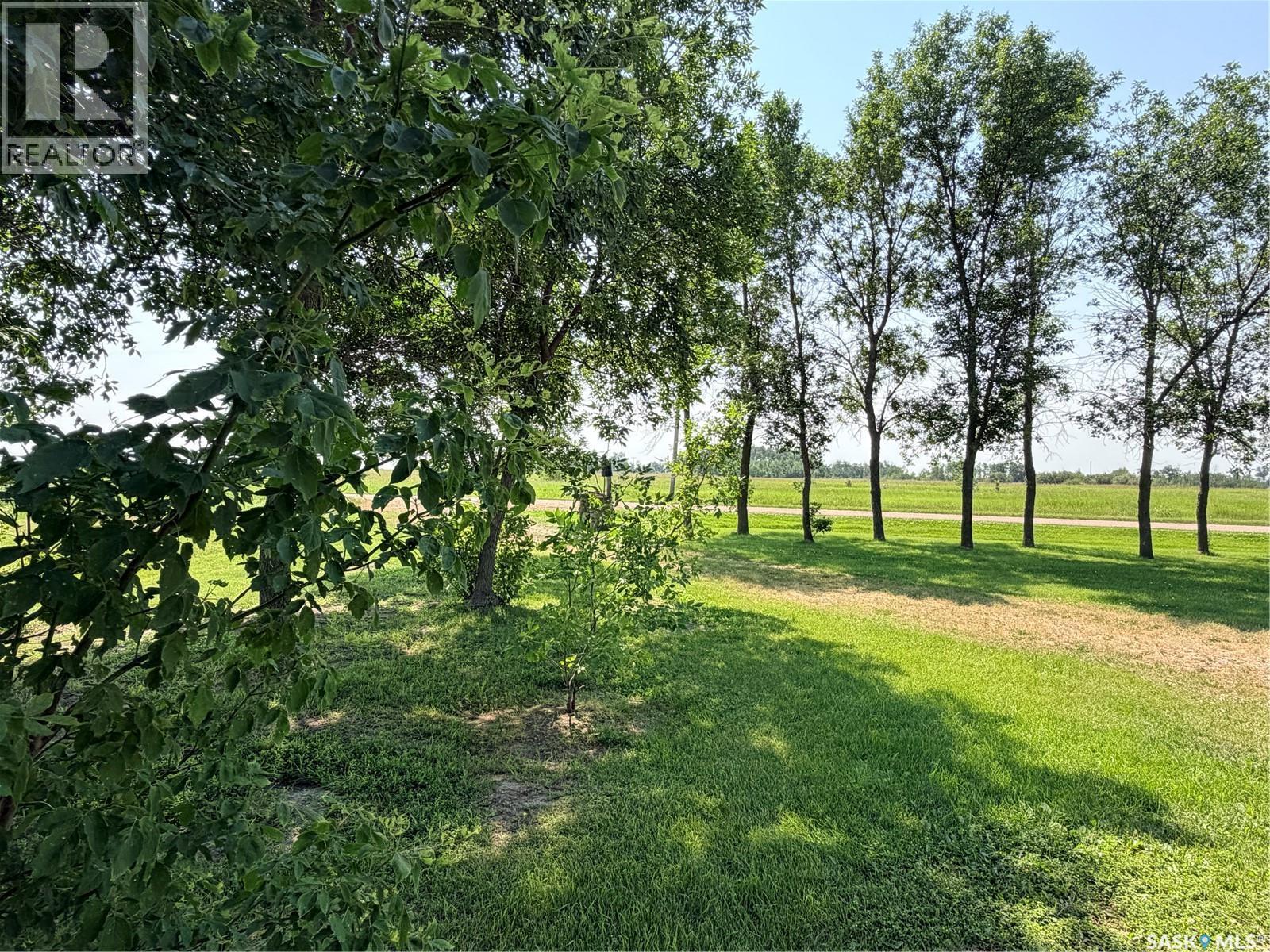 252 Railway Avenue, Forget, SK - Outdoor