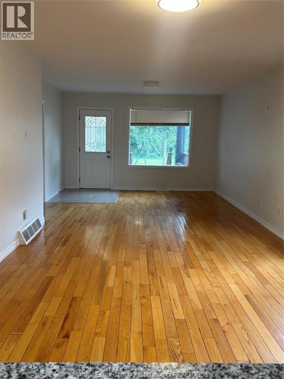 984 Ellrose, Windsor, ON - Indoor Photo Showing Other Room