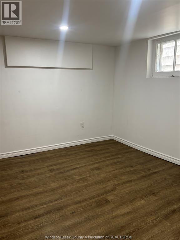 984 Ellrose, Windsor, ON - Indoor Photo Showing Other Room