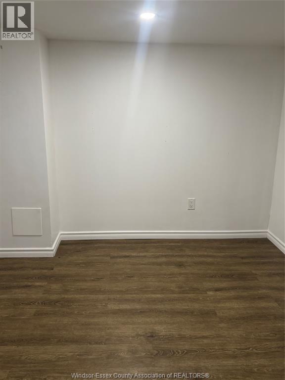 984 Ellrose, Windsor, ON - Indoor Photo Showing Other Room