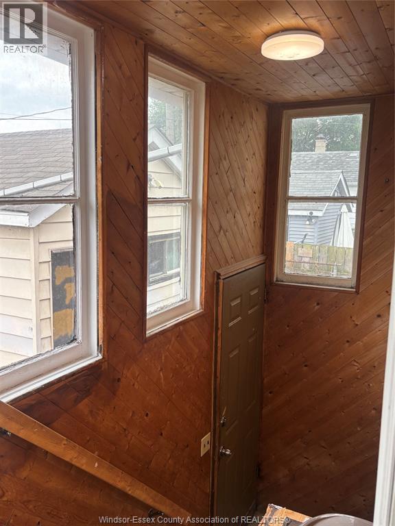 984 Ellrose, Windsor, ON - Indoor Photo Showing Other Room