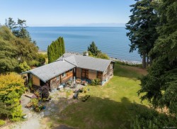 2310 Seabank Rd Courtenay, BC V9J 1Y2