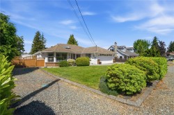 820 Drew Rd Parksville, BC V9P 1X2