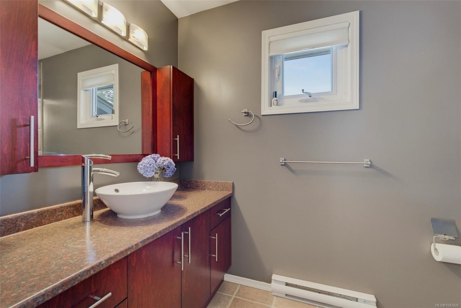 181 White Pine Rd, View Royal, BC