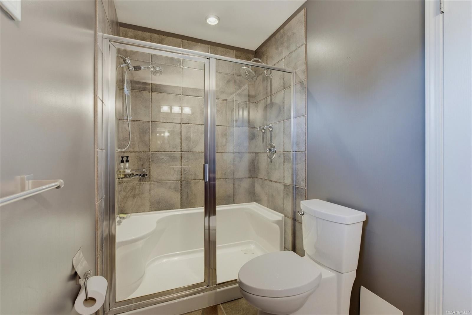 181 White Pine Rd, View Royal, BC