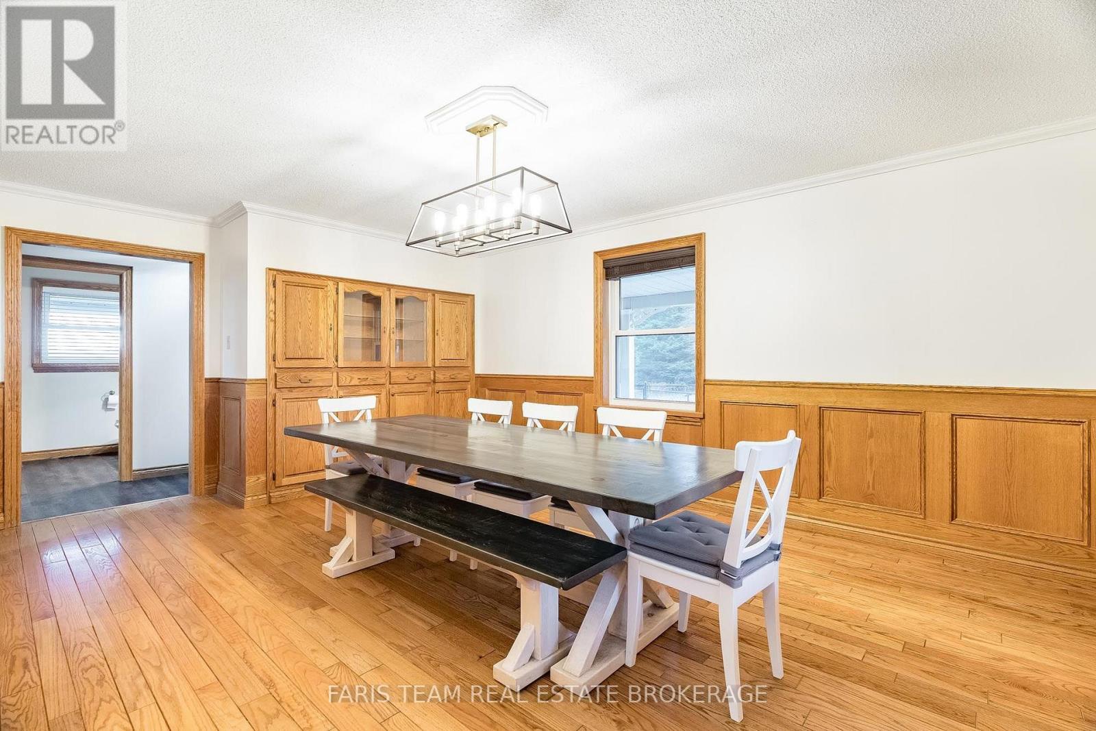 301 Concession 4 Road E, Tiny, ON