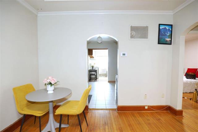 31 Moore Ave, Winnipeg, MB - Indoor Photo Showing Dining Room