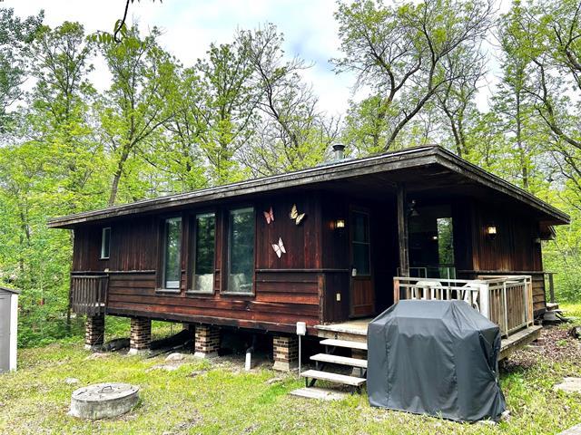 28 Lakeview Dr, Alexander, MB - Outdoor With Deck Patio Veranda