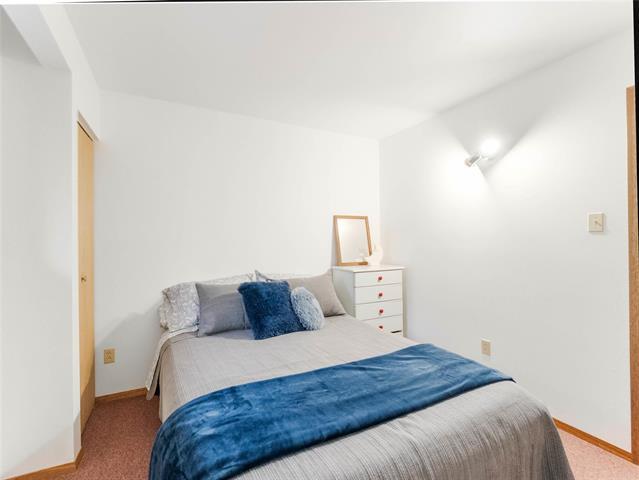 28 Lakeview Dr, Alexander, MB - Indoor Photo Showing Bedroom