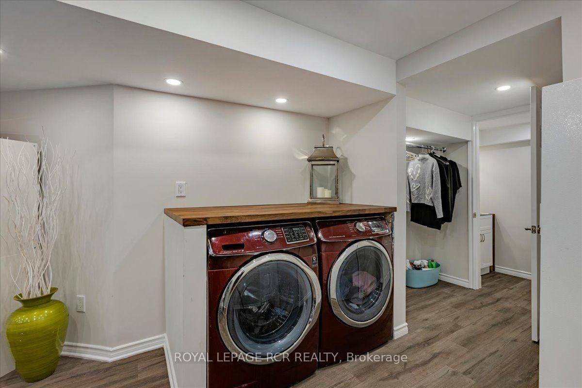 4 Gamble Drive, Ajax, ON - Indoor Photo Showing Laundry Room