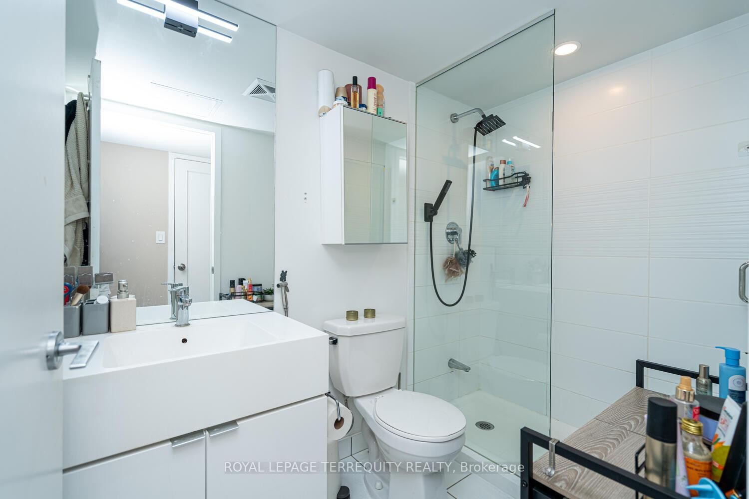 610-151 Dan Leckie Way, Toronto, ON - Indoor Photo Showing Bathroom