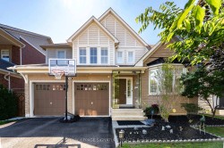 22 Northcastle Crescent Whitby, ON L1M 0H8