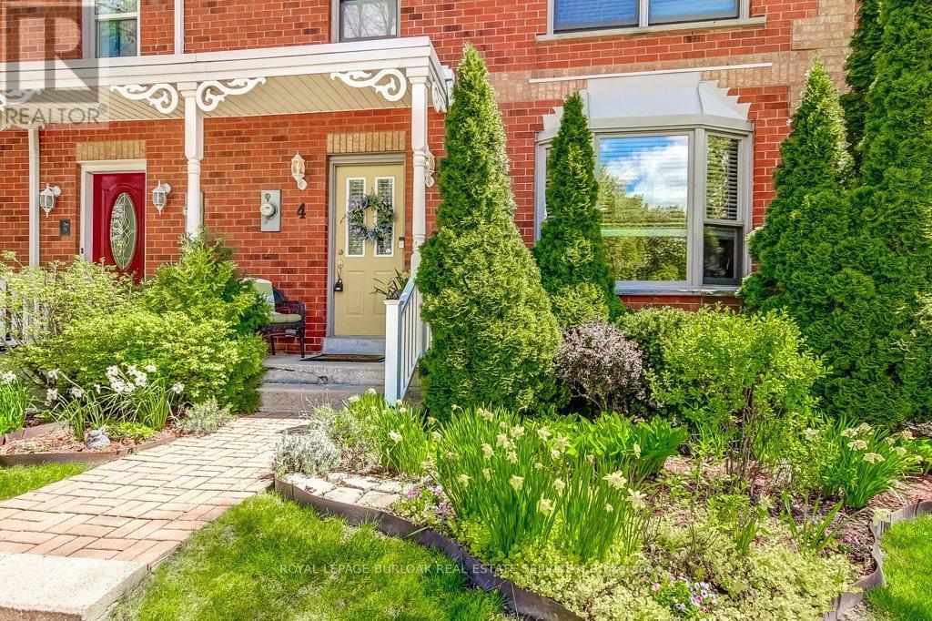 4 Edgewater Drive, Hamilton, ON - Outdoor
