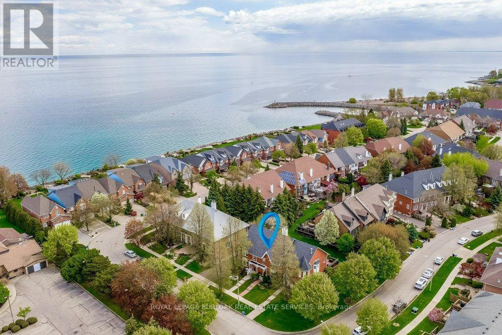 4 Edgewater Drive, Hamilton, ON - Outdoor With Body Of Water With View