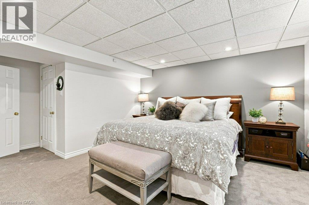 515 Birchleaf Walk, Waterloo, ON - Indoor Photo Showing Bedroom