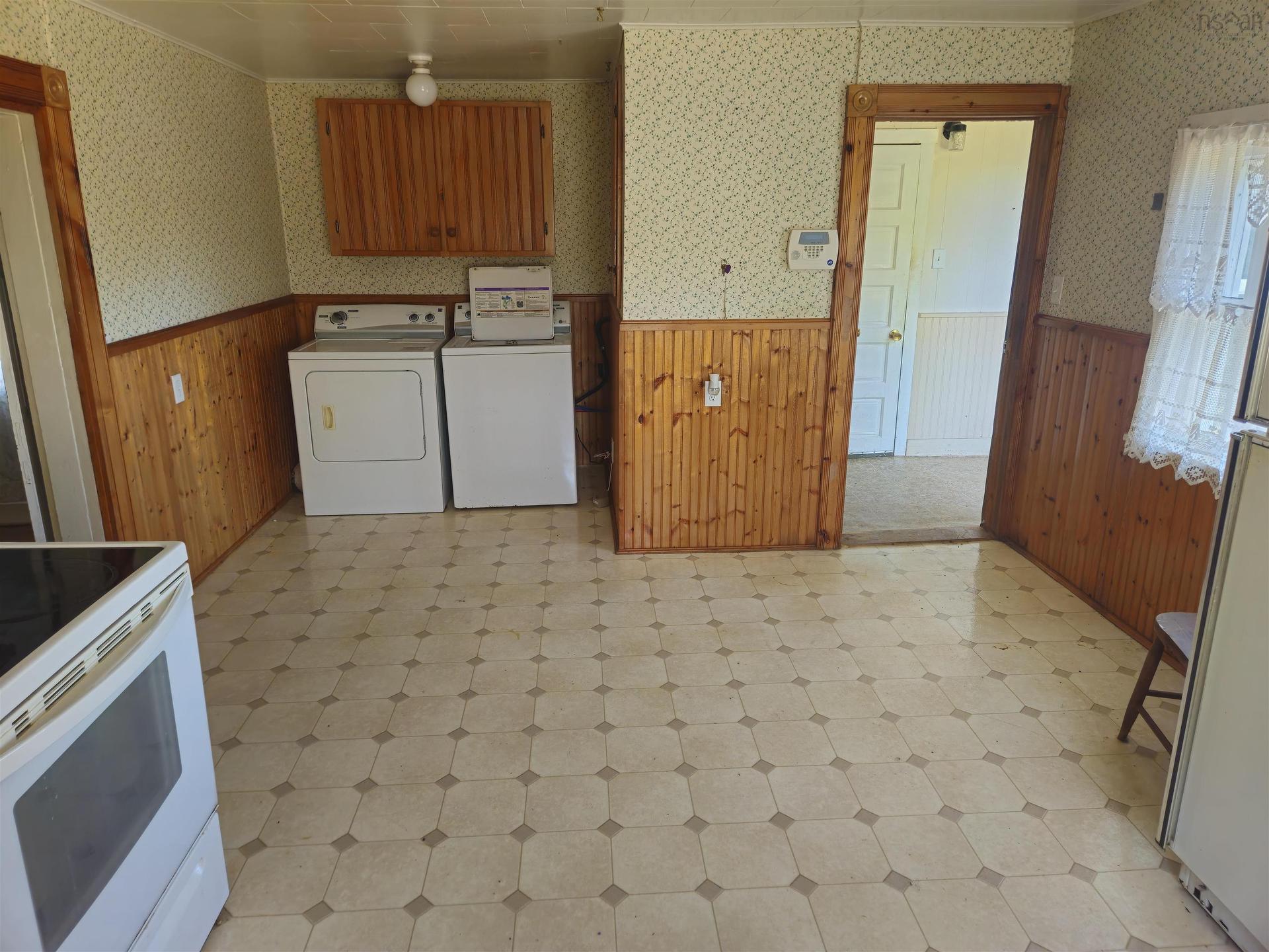 5588 204 Highway, Little River, NS - Indoor Photo Showing Laundry Room