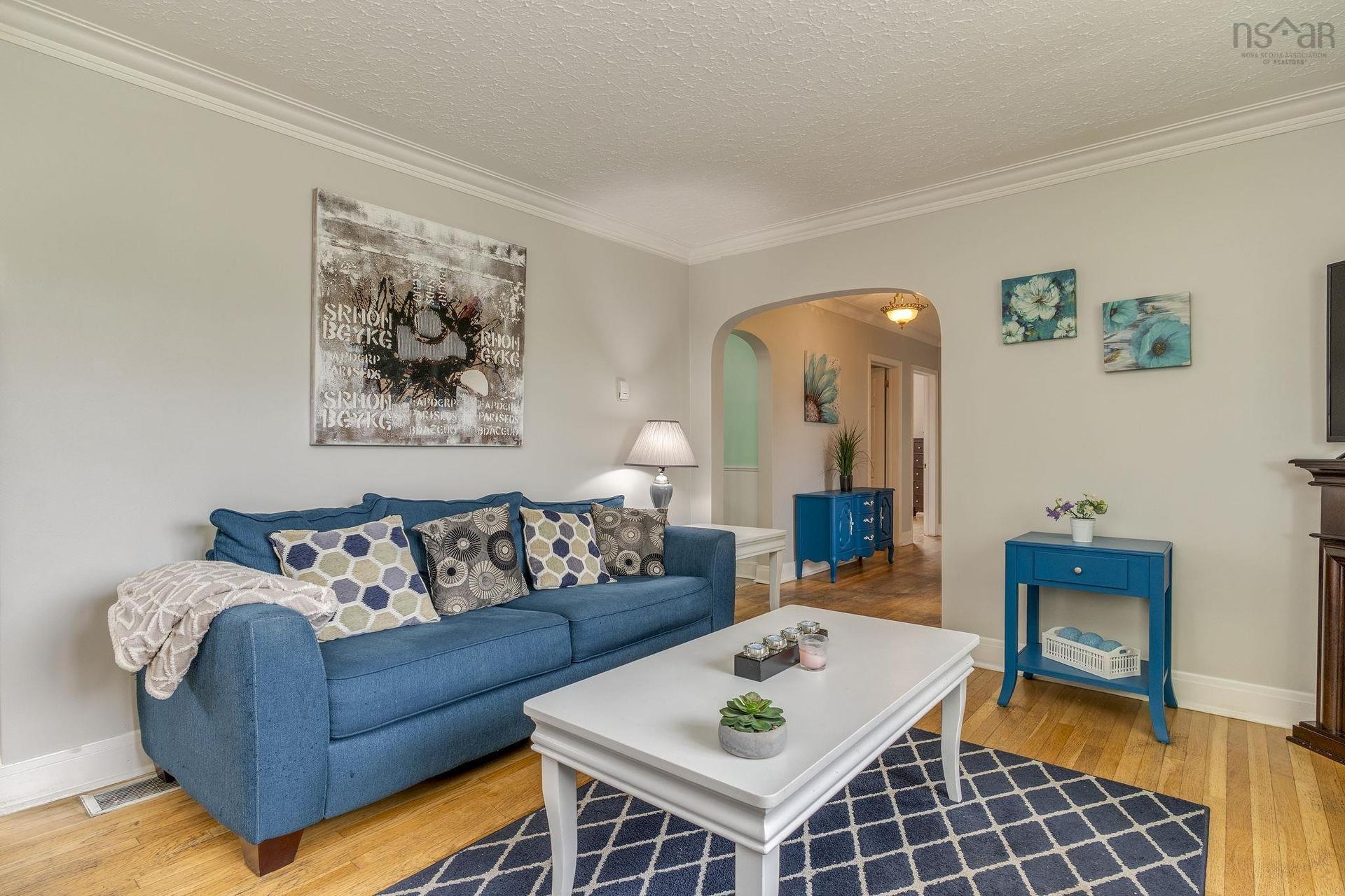 712 Old Sambro Road, Halifax, NS - Indoor Photo Showing Living Room