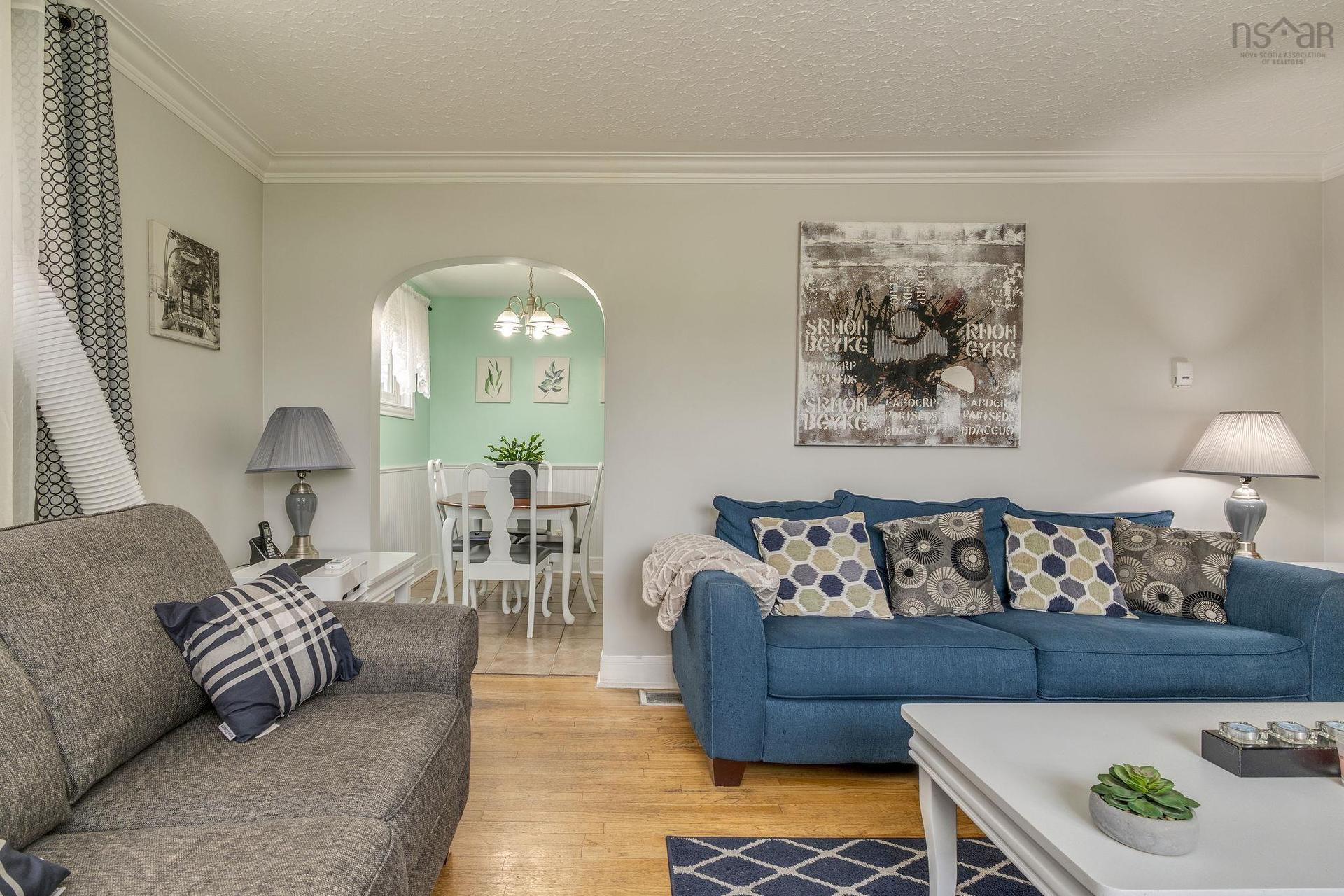 712 Old Sambro Road, Halifax, NS - Indoor Photo Showing Living Room