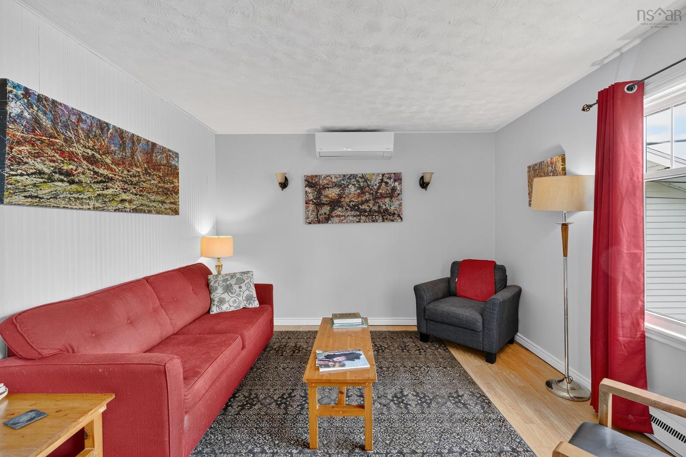 111 Prince William Street, Digby, NS - Indoor Photo Showing Living Room
