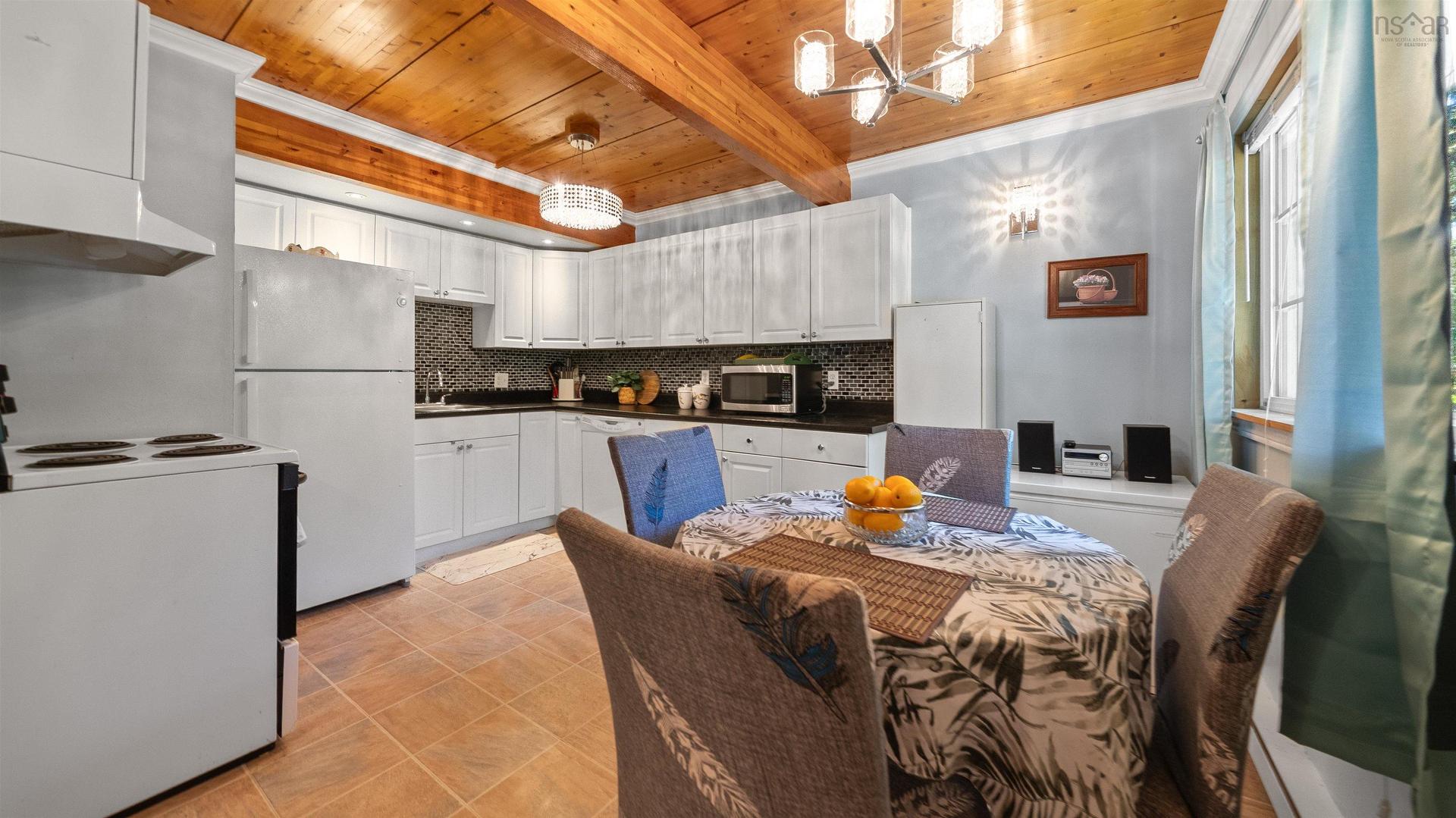 63 Cavendish Road, Halifax, NS - Indoor Photo Showing Kitchen