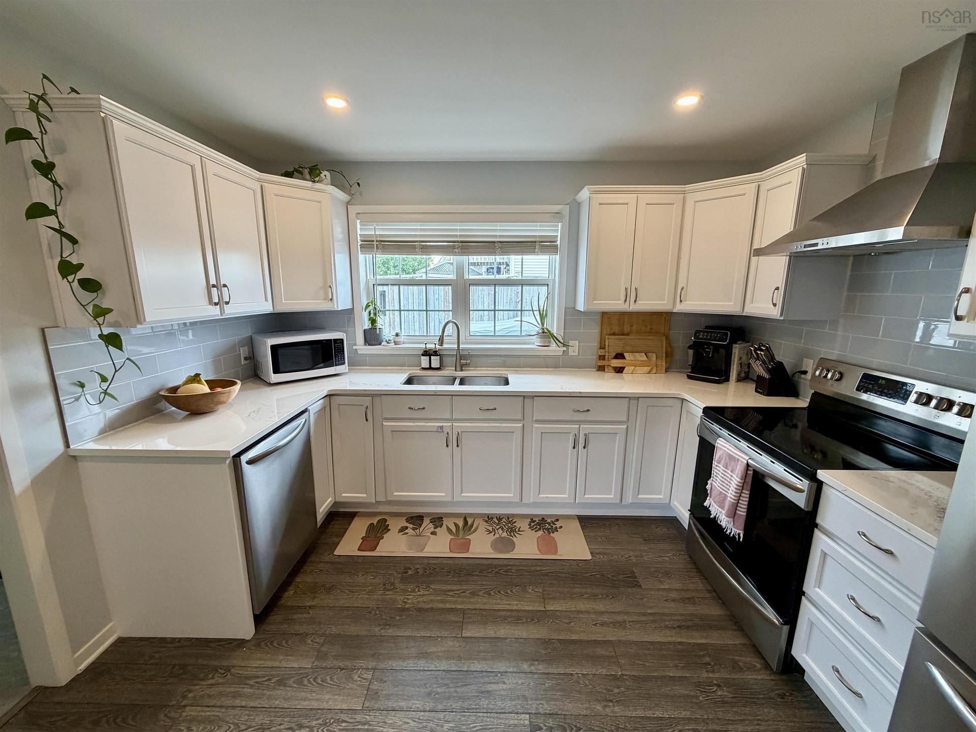 18 Crockett Court, Antigonish, NS - Indoor Photo Showing Kitchen With Double Sink