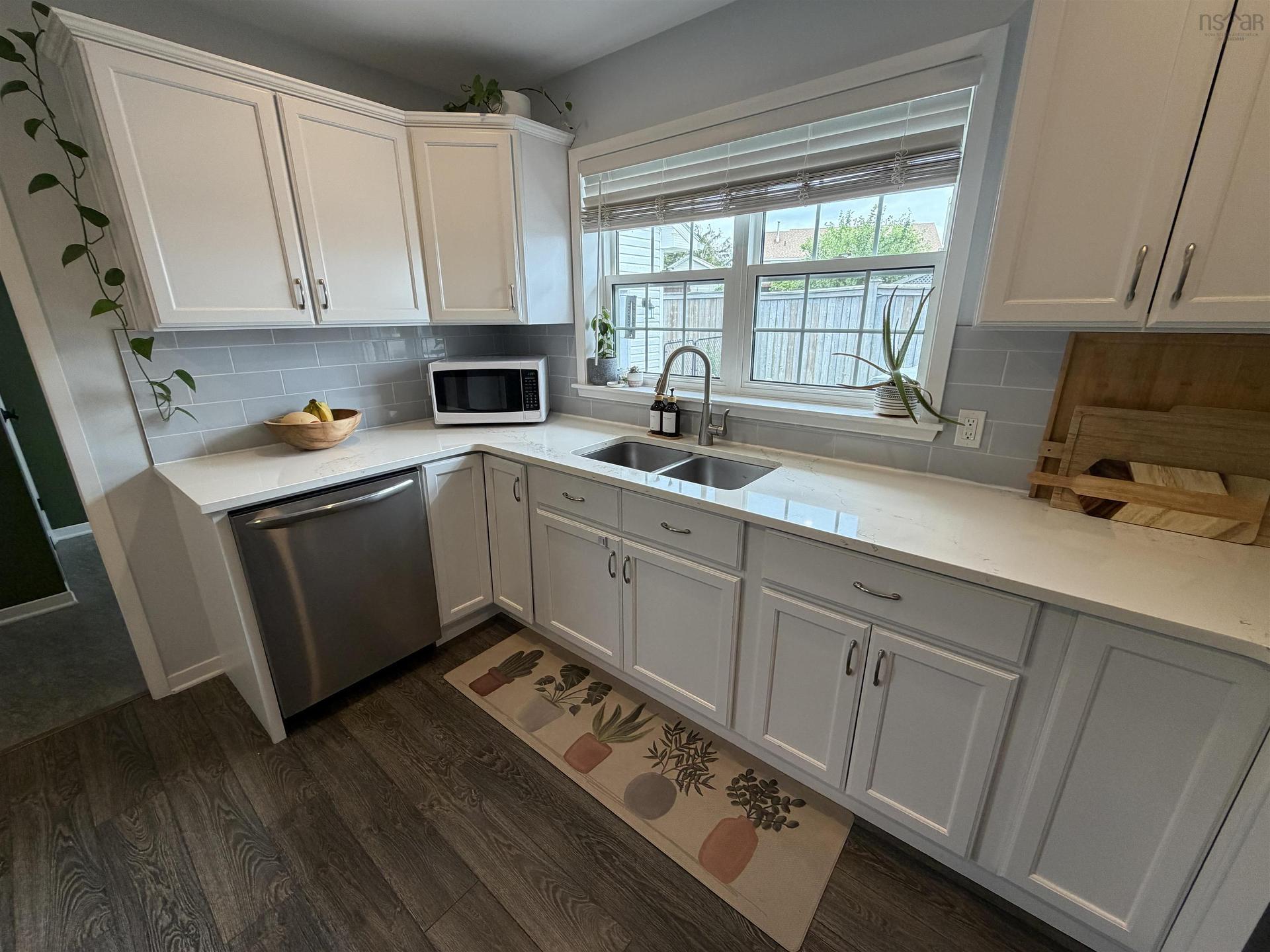 18 Crockett Court, Antigonish, NS - Indoor Photo Showing Kitchen With Double Sink