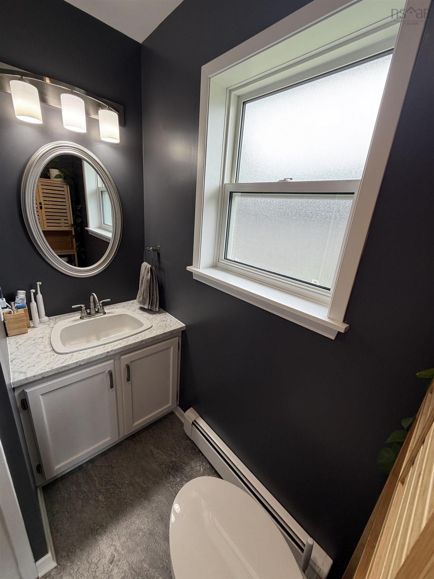 18 Crockett Court, Antigonish, NS - Indoor Photo Showing Bathroom