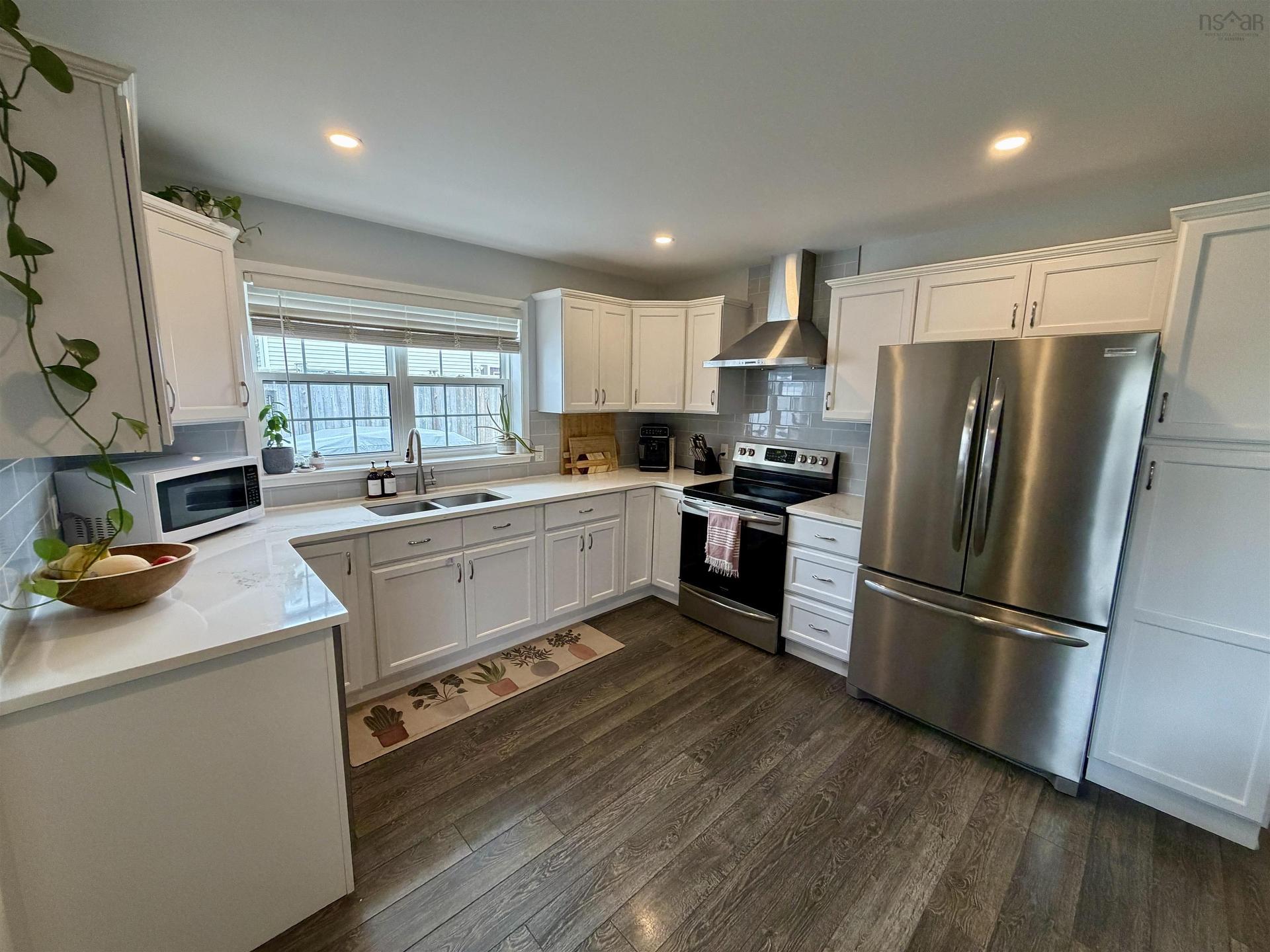 18 Crockett Court, Antigonish, NS - Indoor Photo Showing Kitchen With Double Sink