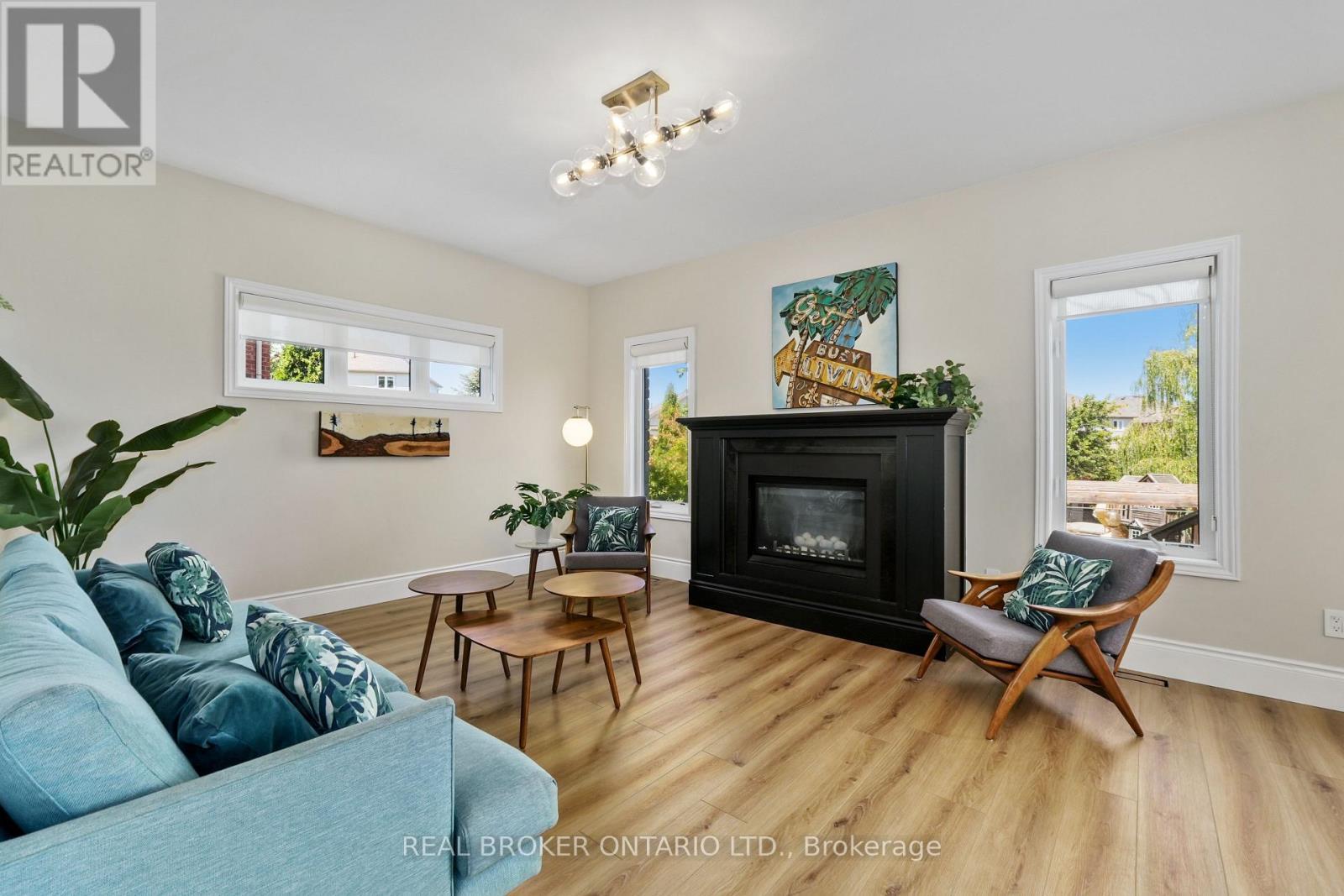 334 Blacksmith Way, Peterborough, ON - Indoor Photo Showing Living Room With Fireplace