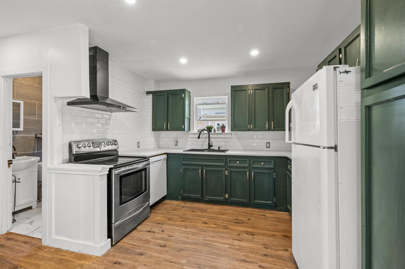 111 Beach Grove, Charlottetown, PE - Indoor Photo Showing Kitchen