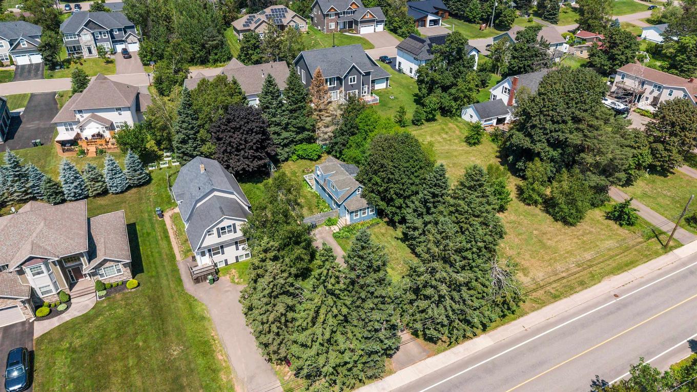 111 Beach Grove, Charlottetown, PE - Outdoor