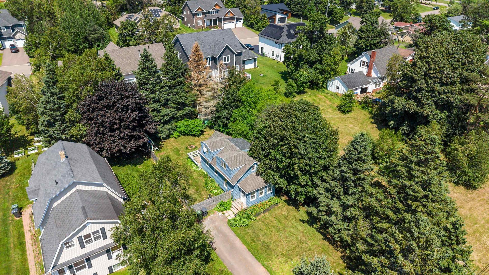 111 Beach Grove, Charlottetown, PE - Outdoor