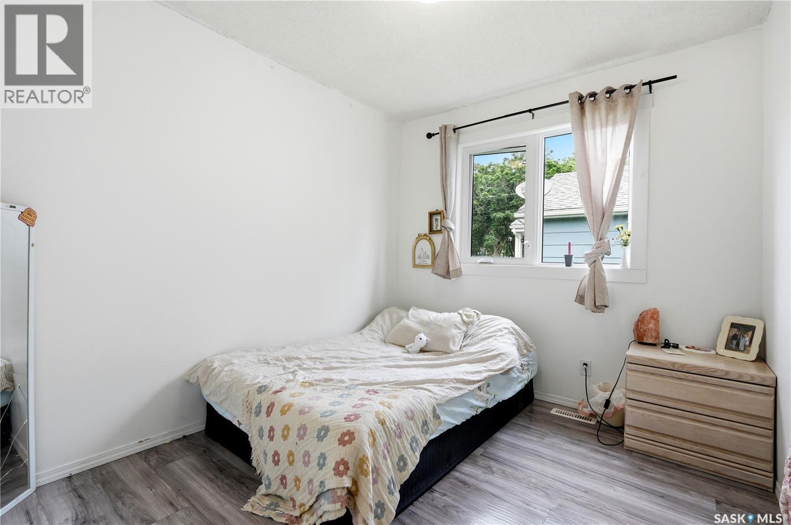 312 Ash Street, Outlook, SK - Indoor Photo Showing Bedroom