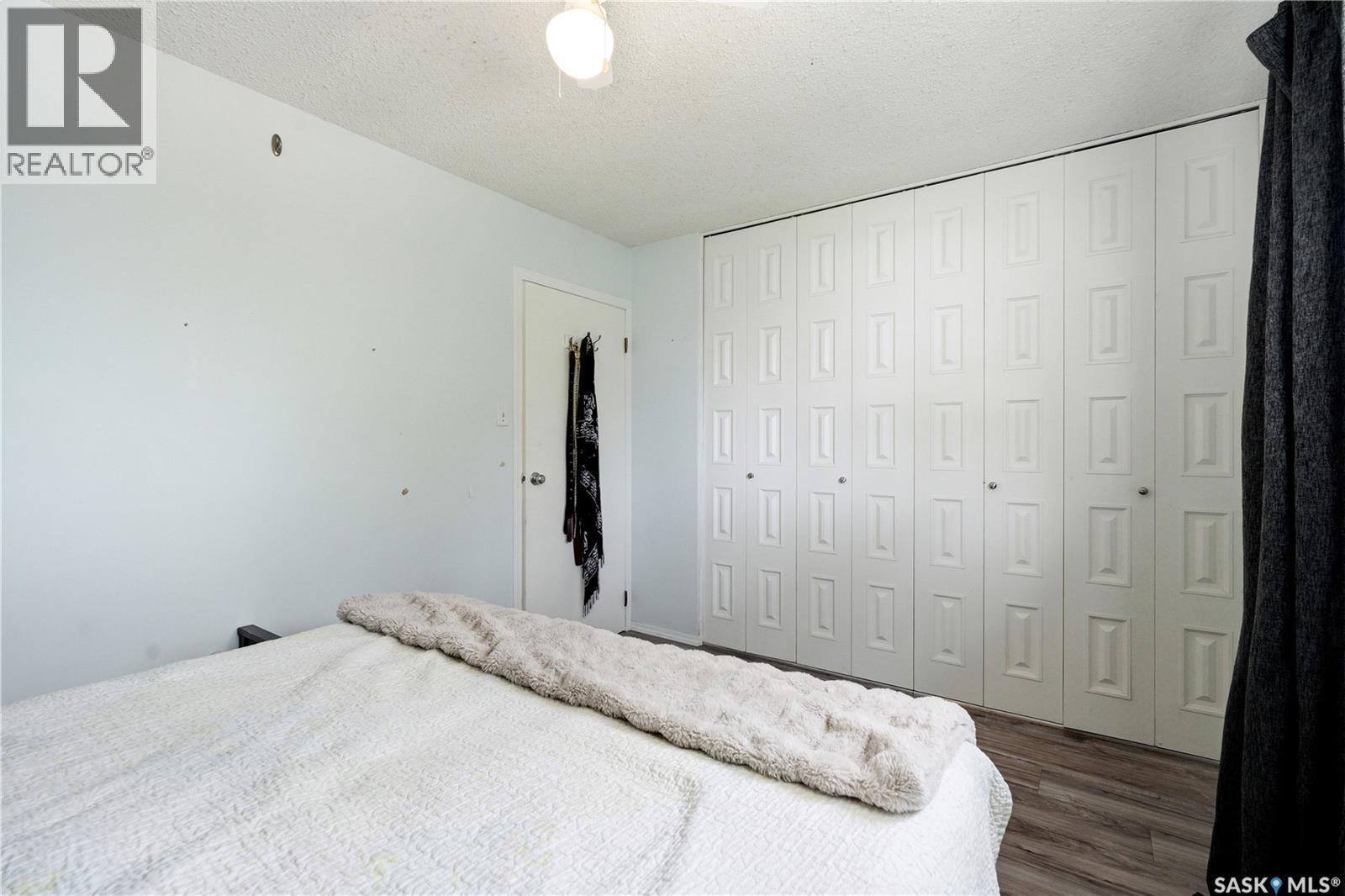 312 Ash Street, Outlook, SK - Indoor Photo Showing Bedroom